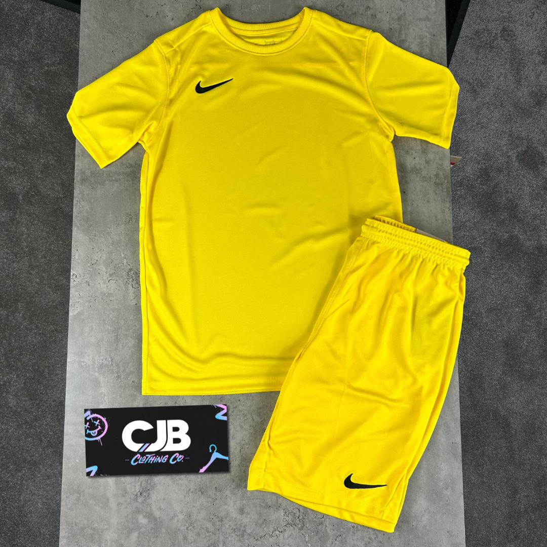 Kids Nike Park Set Yellow