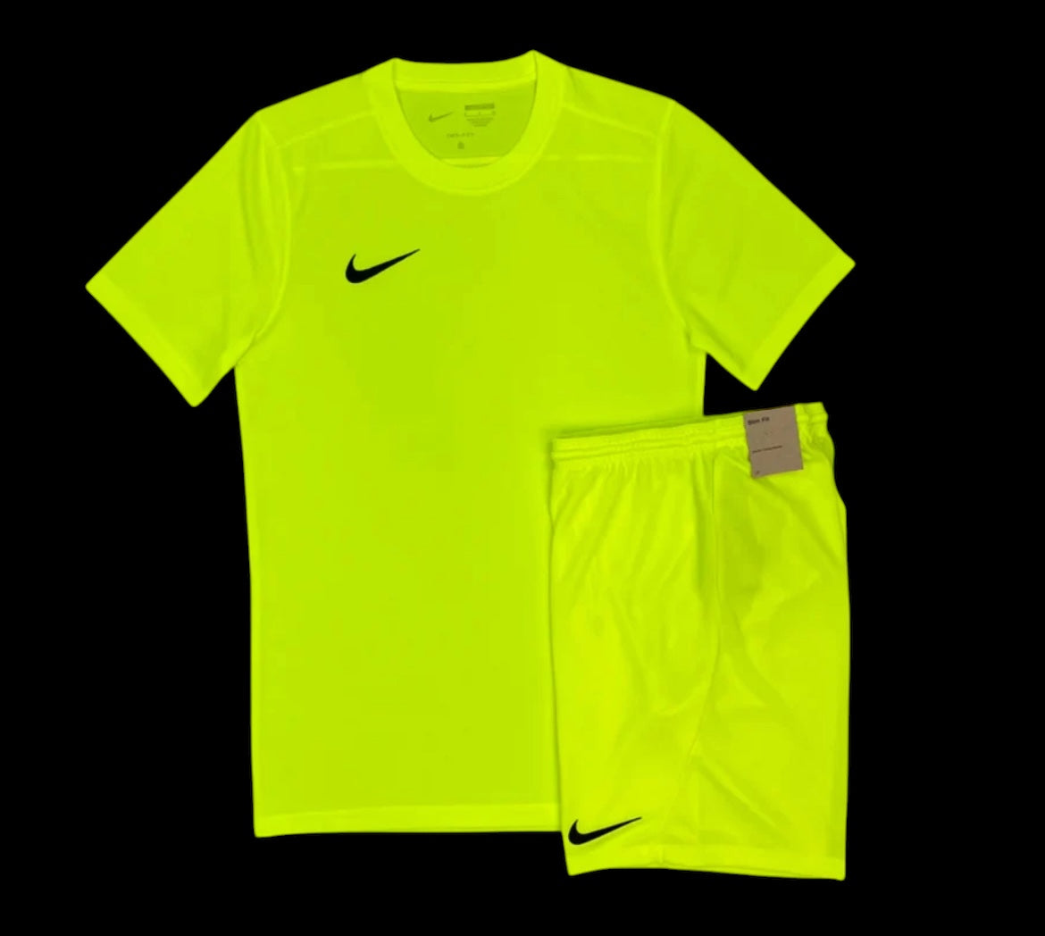Men’s Nike Park Set Volt