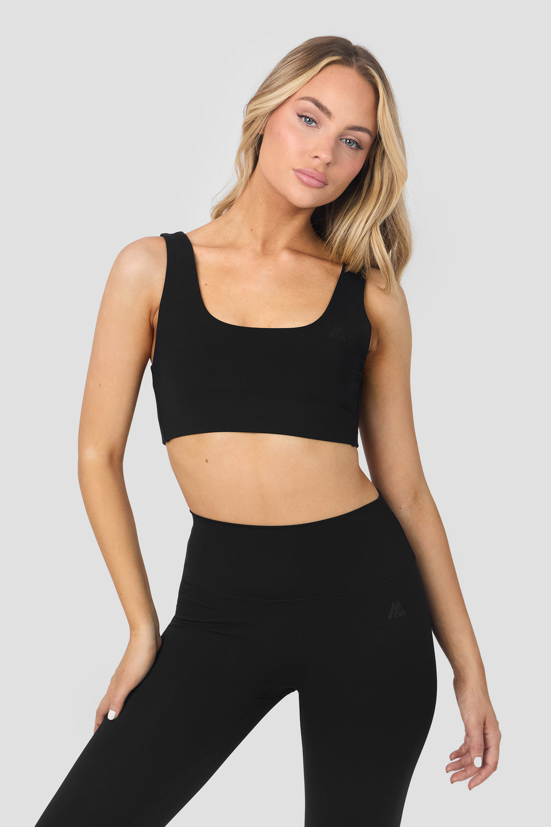 Women’s Montirex Form Sports Bra Black